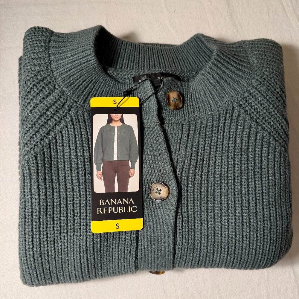 Banana Republic Women's Button Front Cardigan Size S Green Balloon Sleeves (NEW)